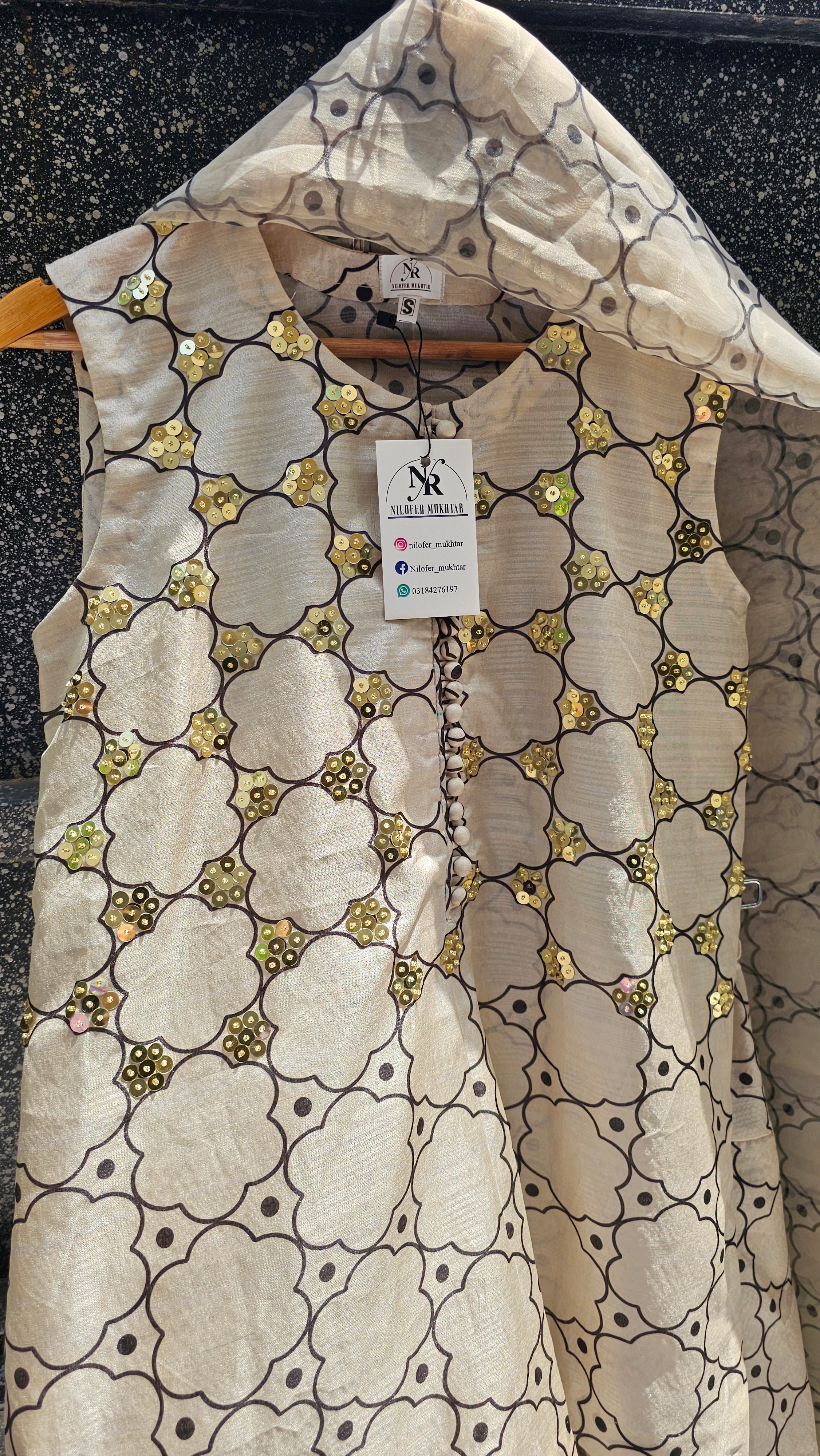 Golden Charm Sleeveless Kurta Set