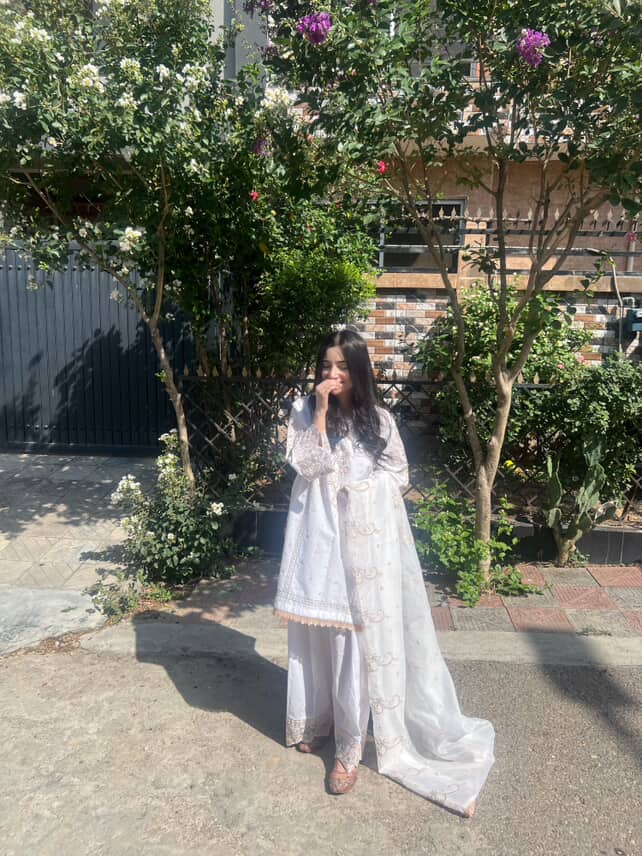 Ivory Elegance Embroidered Lawn Suit