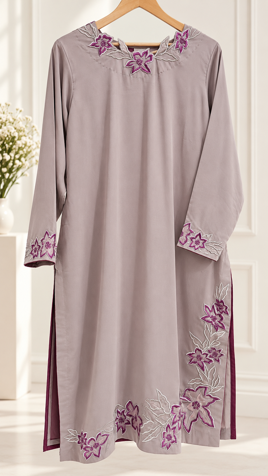 Mauve Blossom – Embroidered Kurta with Plum Dupatta