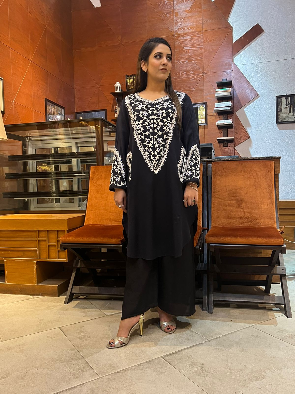 Winter Heritage – Embroidered Pashmina Kurta