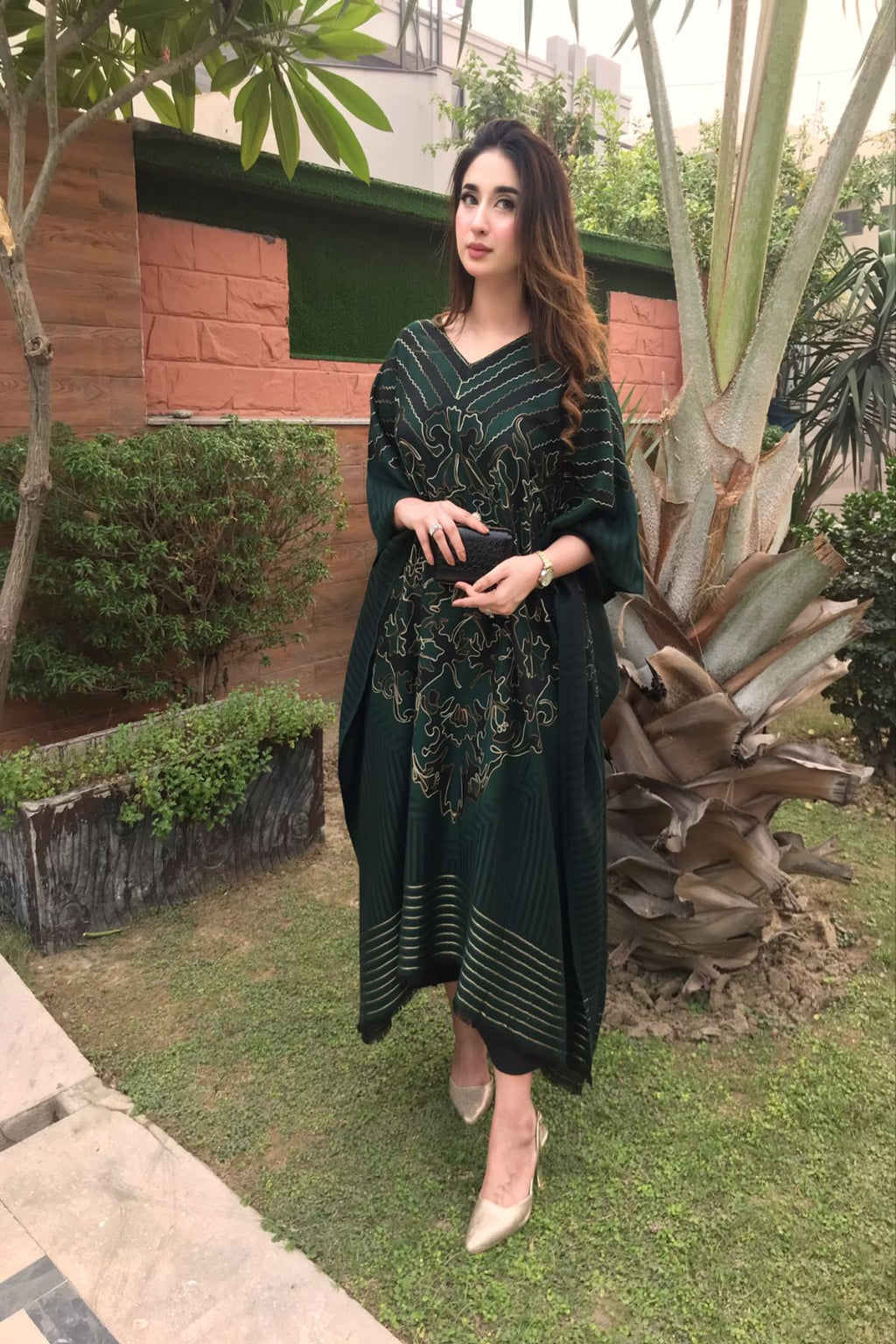 Winter Heritage – Embroidered Pashmina Kurta