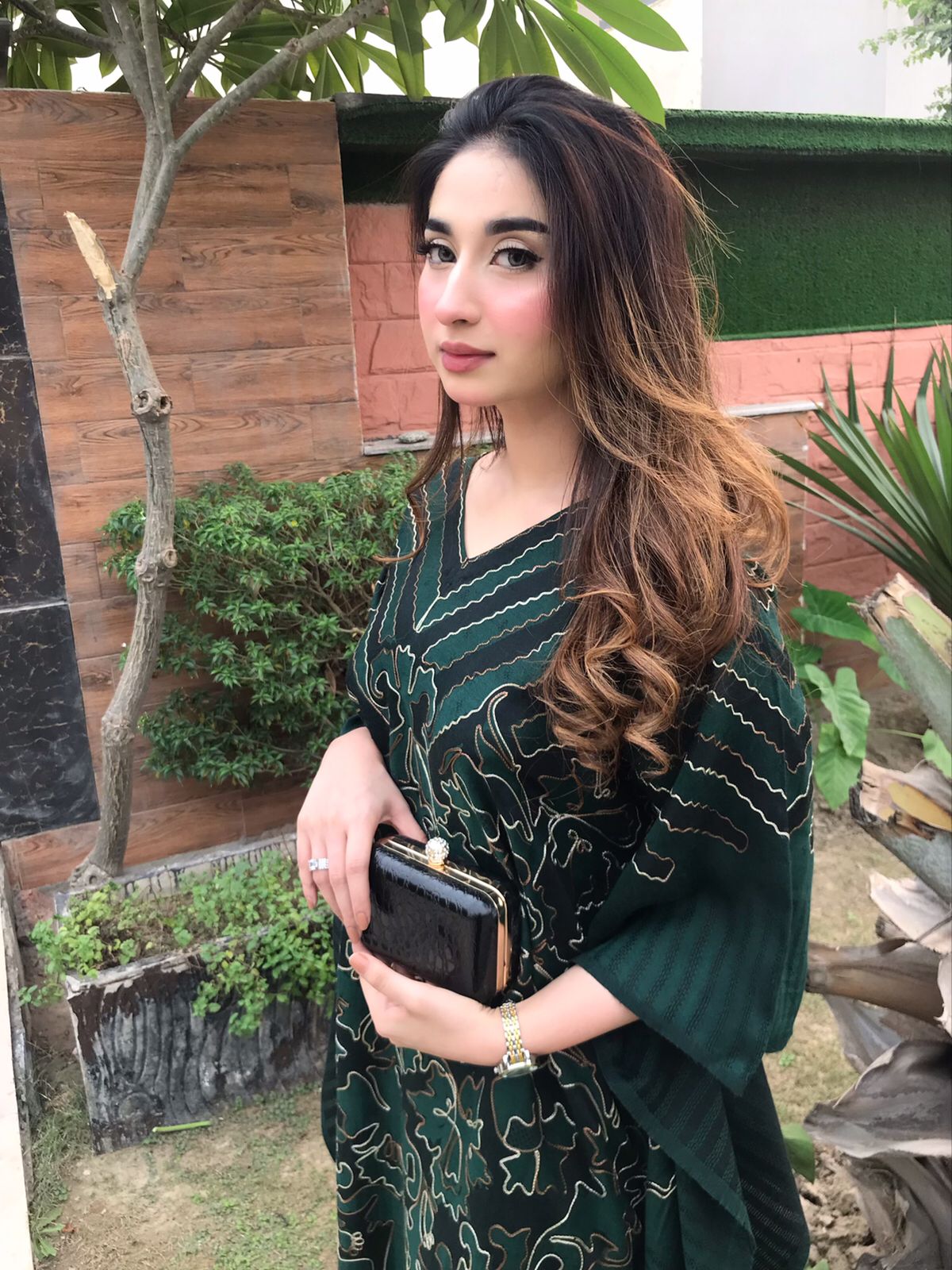 Winter Heritage – Embroidered Pashmina Kurta