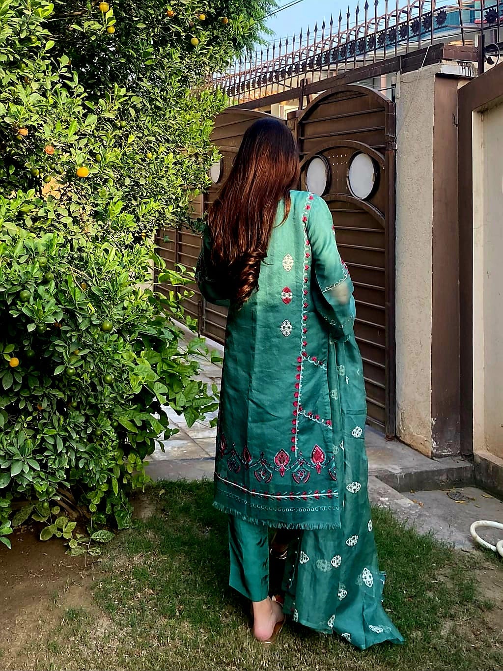 Pine Green – Embroidered 3-Piece Suit