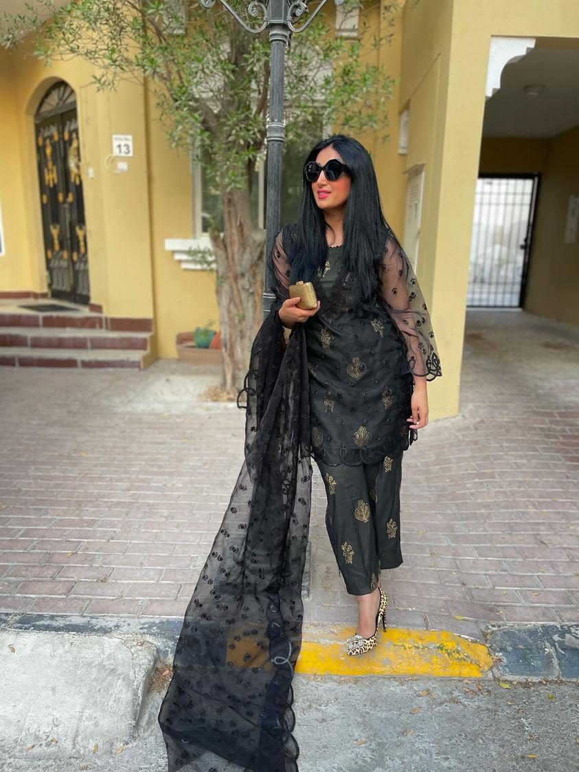 Midnight Charm – Black Embroidered 3-Piece Suit
