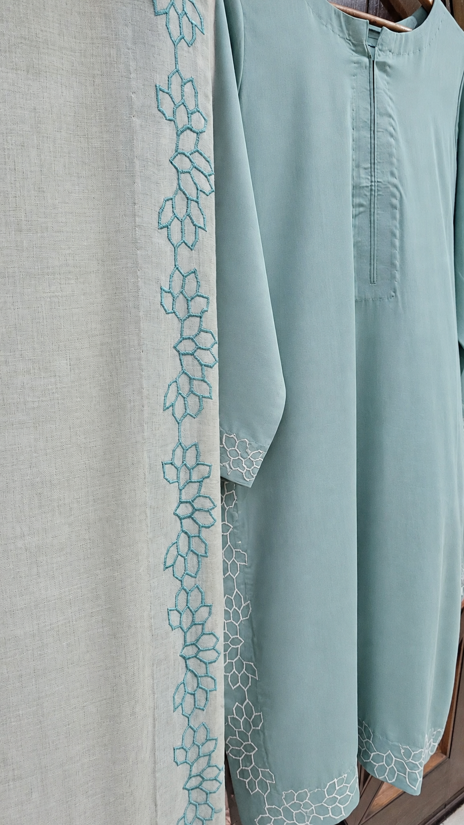 Aqua Serenity – Floral Embroidered Kurta Set