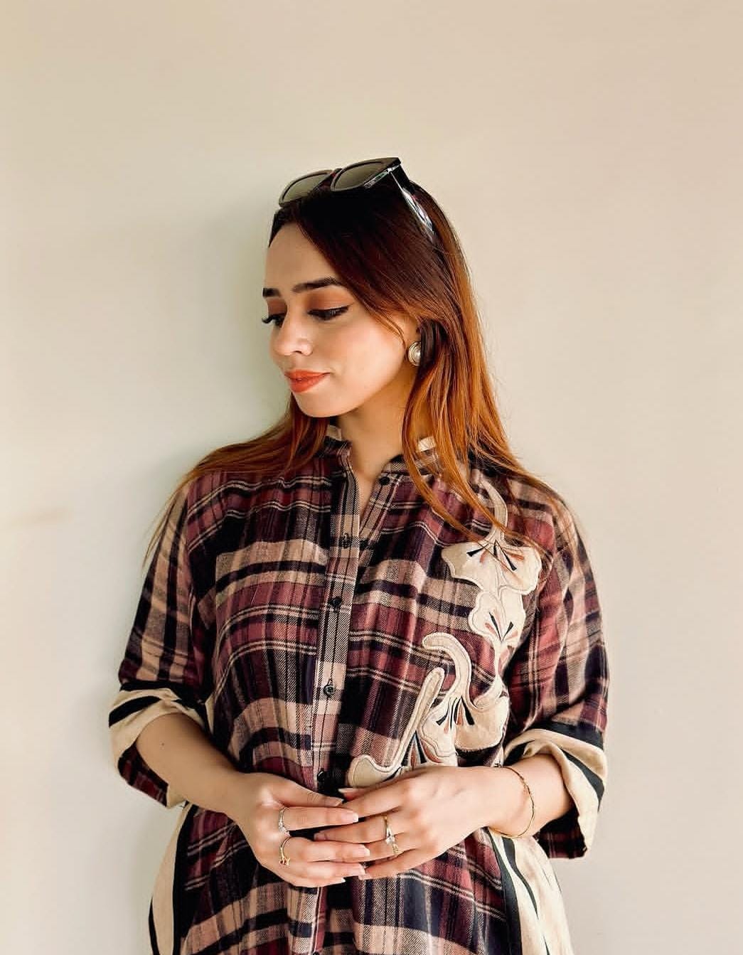 Winter Plaid Elegance 🤎