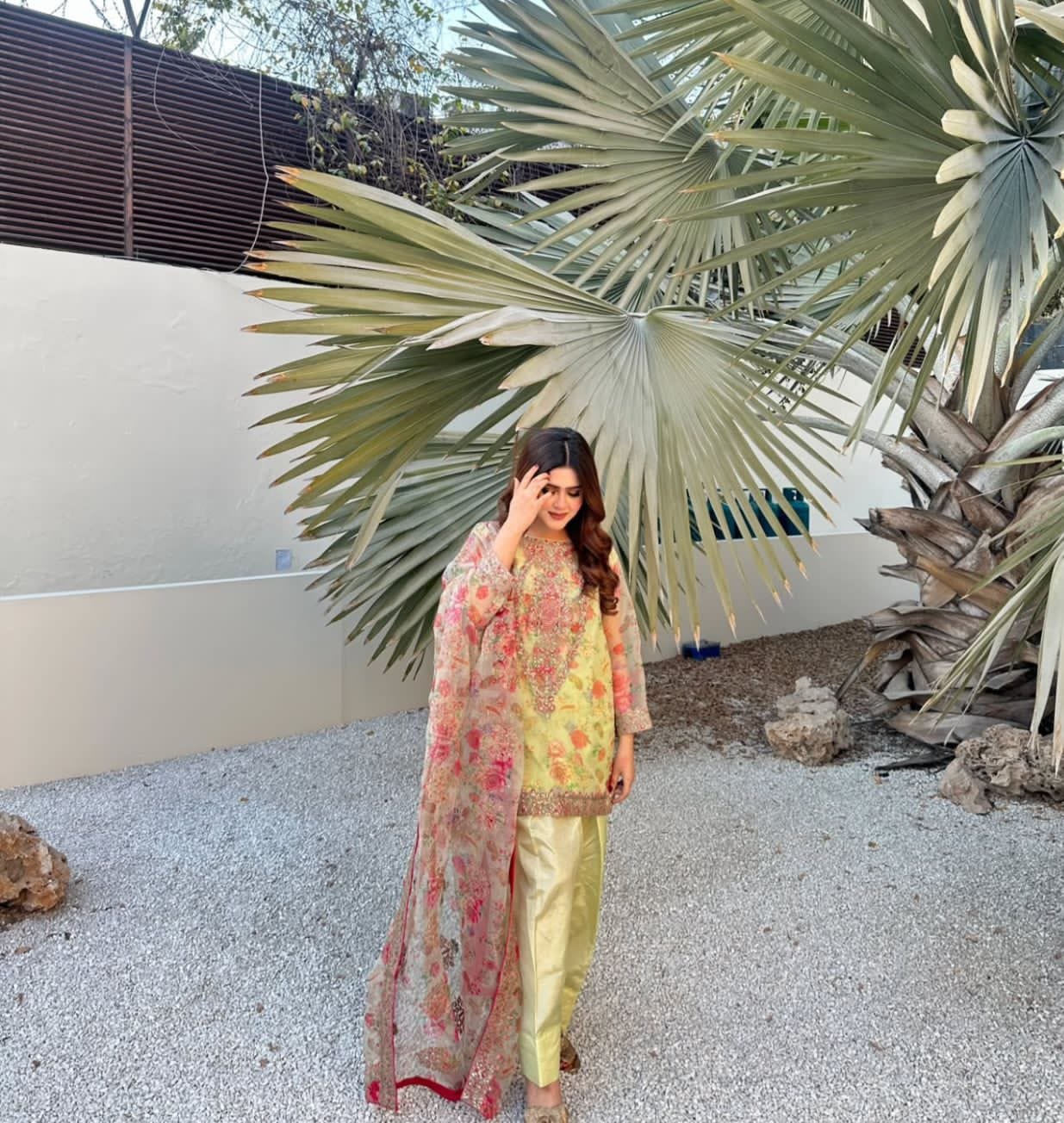 3 Peace Dress (Yellow)