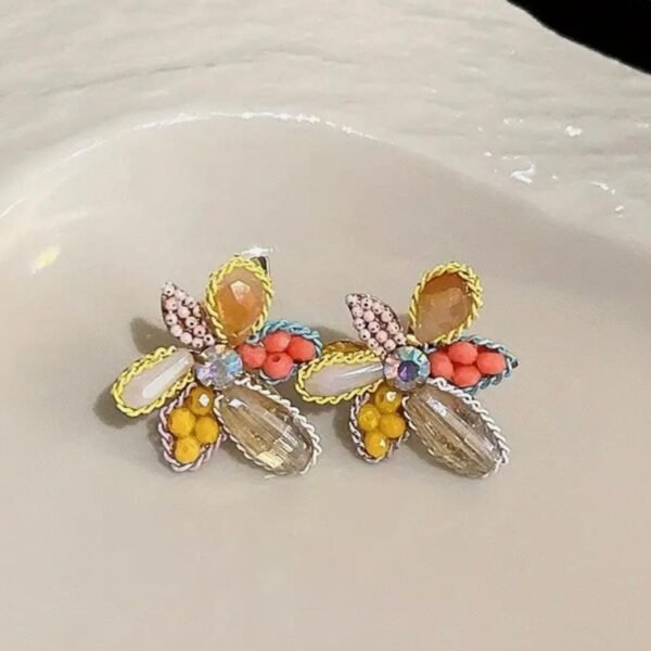 Pair of Vintage Fashionable Ethnic Style Artificial Crystal Flower Earrings .