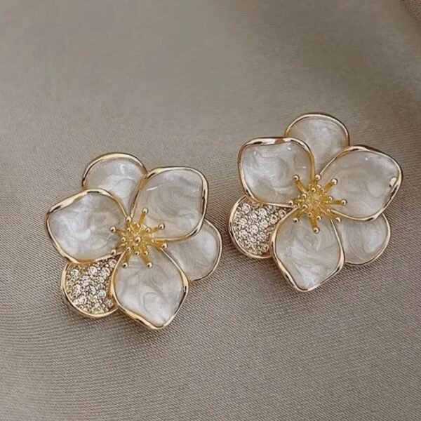 Elegant Floral Stud Earrings for Women