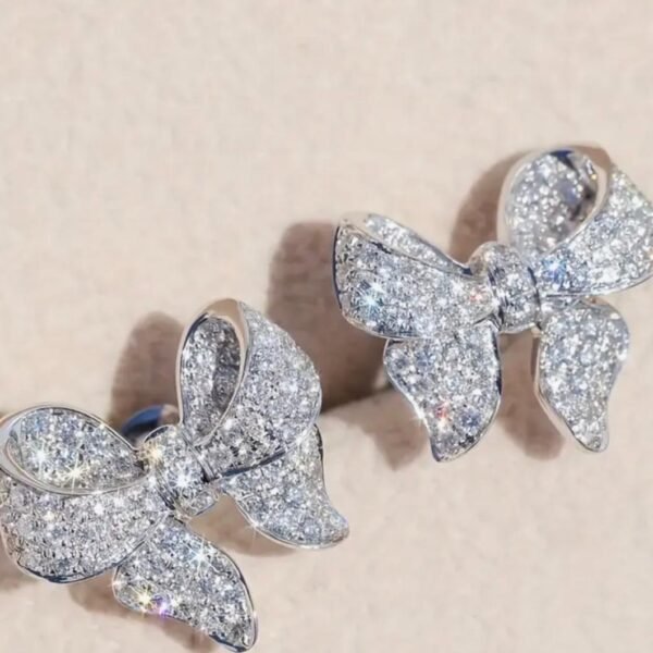 5 WORKING DAYS Light luxury micro-set synthetic zirconia earrings
