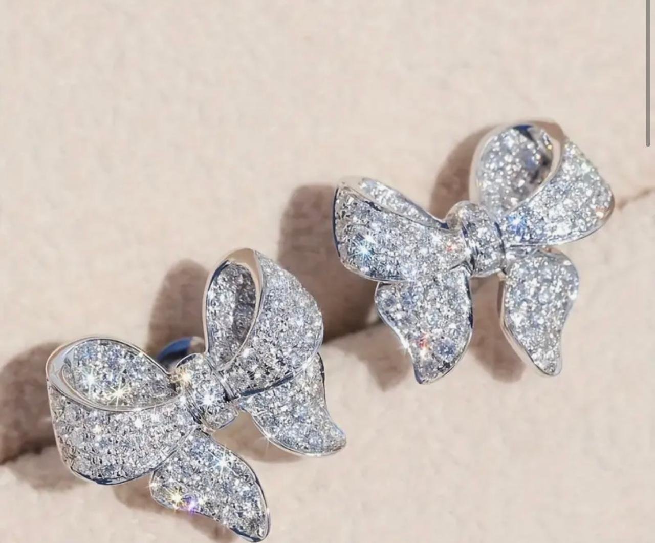 5 WORKING DAYS Light luxury micro-set synthetic zirconia earrings
