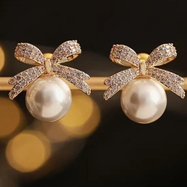 5 WORKING DAYS Chic vintage-inspired earrings