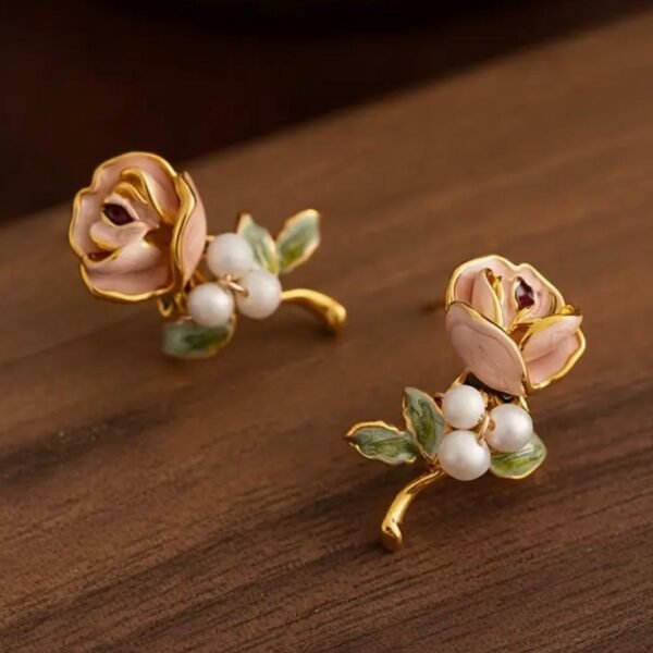 Elegant pink rose flower earrings